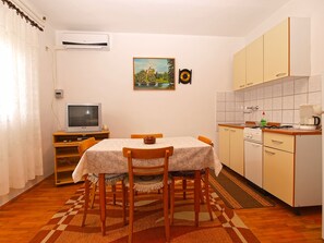 Standard Apartment, 1 Bedroom (359/829) | Private kitchen | Fridge, stovetop, cookware/dishes/utensils - Apartment 359 (Porec)