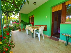 Standard-Apartment, 1 Schlafzimmer (390/887) | Terrasse/Patio