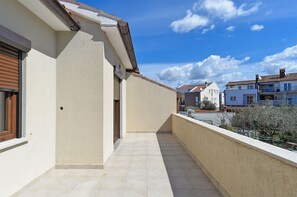 Standard Apartment, 2 Bedrooms (589/1428) | Balcony