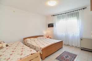 標準公寓, 2 間臥室 (0194) | 2 間臥室、熨斗/熨衣板、免費無線上網、床單