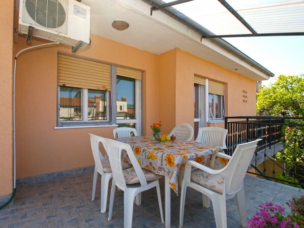 Standard Apartment, 2 Bedrooms (686/1620) | Terrace/patio