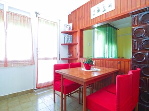 Standard Apartment, 2 Bedrooms (686/1620) | Private kitchen