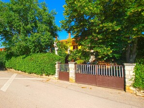 Property entrance - Apartment 731 (Pula)