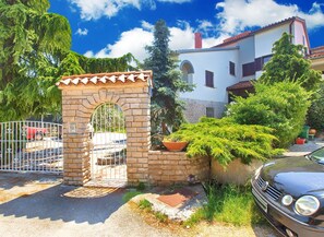 Property entrance - Apartment 736 (Pula)