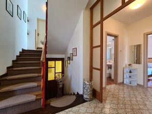 Appartamento Standard, 3 camere da letto (743/1737) | Area soggiorno | TV