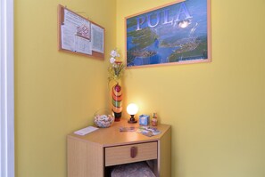 Standard Apartment, 2 Bedrooms (0213) | Living area | TV - Apartment 745 (Pula)