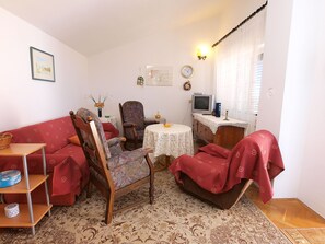 Standard Apartment, 1 Bedroom (761/1774) | Living room