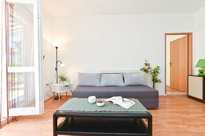 Studio Standard - 1 sovrum (0220) | Vardagsrum | Tv