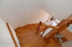 Appartement Standard, 3 chambres (0224) | Coin séjour | Télévision