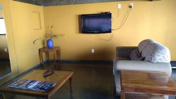 Double or Twin Room | Living area | 32-inch LED TV with satellite channels, TV