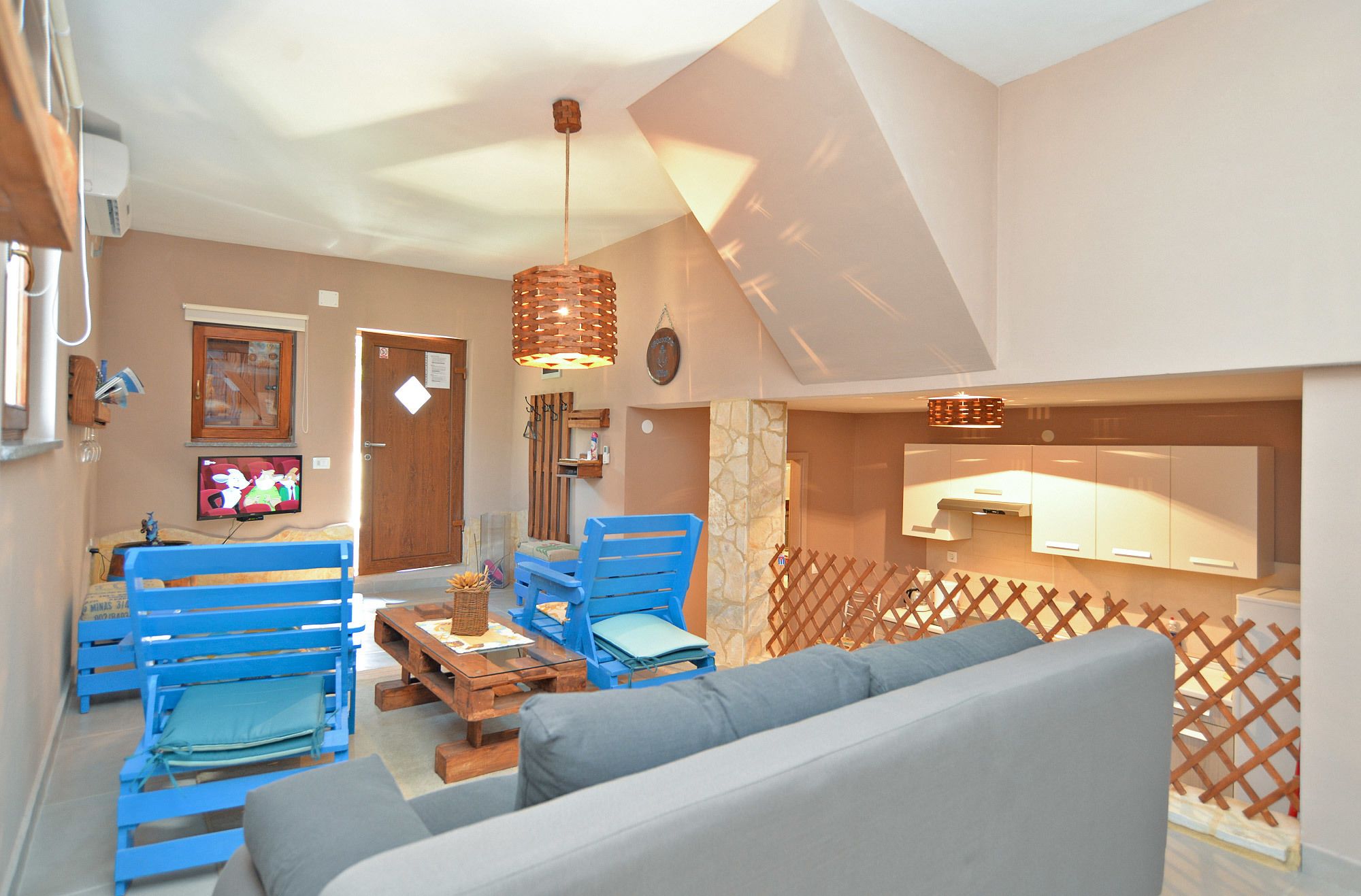 Standard Studio, 1 Bedroom (877/13152) | Living room | Flat-screen TV