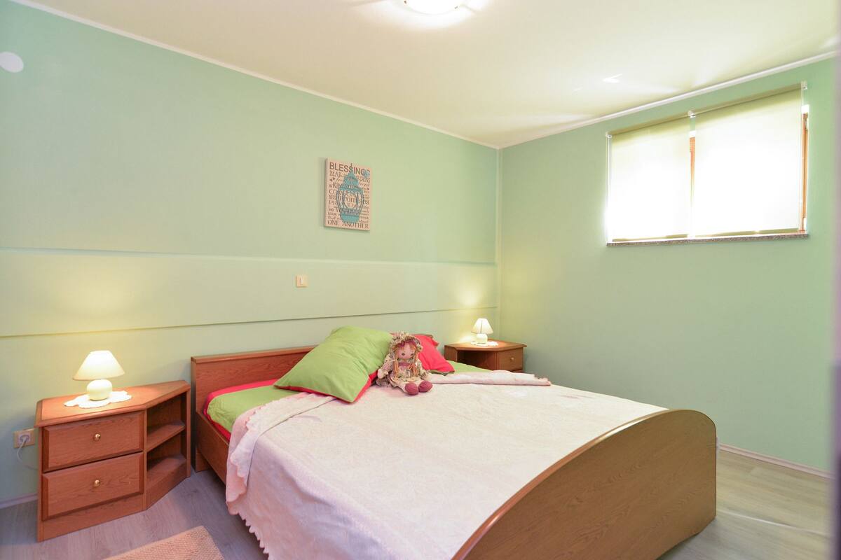 Standard Apartment, 2 Bedrooms (877/2050)