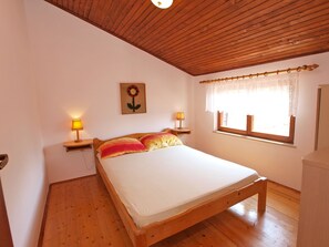 Standard Apartment, 2 Bedrooms (0236) | 2 bedrooms, iron/ironing board, free WiFi, bed sheets