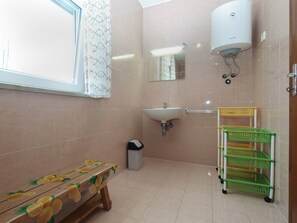 สแตนดาร์ดอพาร์ทเมนท์, 2 ห้องนอน (924/2166) | ห้องน้ำ | ผ้าเช็ดตัว
