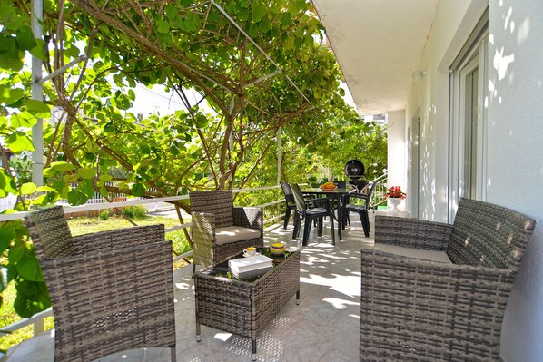 Standard Apartment, 2 Bedrooms (925/2170) | Terrace/patio