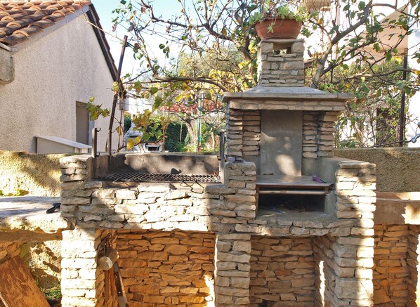 Grill-/Picknickplatz