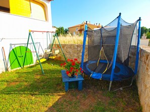 Außen-Kinderspielplatz