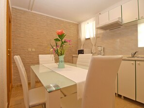 Standard Apartment, 1 Bedroom (959/2441) | In-room dining - Apartment 959 (Vodnjan)
