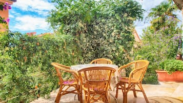 Standard Apartment, 2 Bedrooms (977/2625) | Terrace/patio
