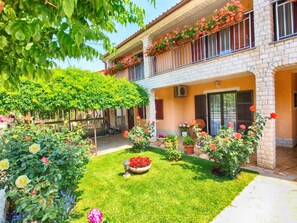 Garden - Apartment 979 (Medulin)