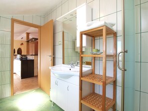 Bathroom - Apartment 1017 (Fazana)