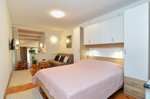 Standard Apartment, 1 Bedroom (1049/21536) | 1 bedroom, iron/ironing board, free WiFi, bed sheets - Apartment 1049 (Rovinj)