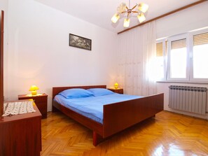 Standard Apartment, 3 Bedrooms (0267) | 3 bedrooms, iron/ironing board, free WiFi, bed sheets - Apartment 1051 (Fazana)