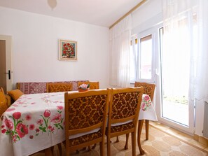 Appartement Standard, 3 chambres (0267) | Restauration dans la chambre