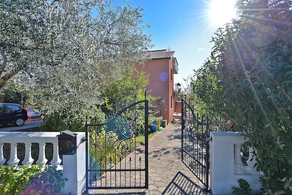 Front of property - Apartment 1079 (Vodnjan)