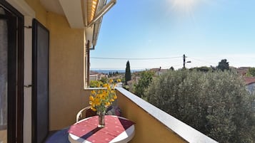 Standard House, 4 Bedrooms (0278) | Balcony