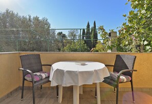 Standard House, 4 Bedrooms (0278) | Terrace/patio - Apartment 1096 (Medulin)
