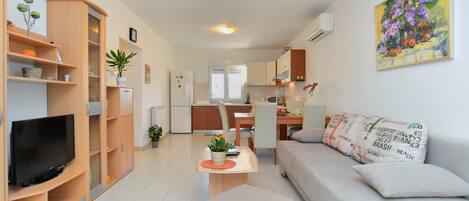 Lägenhet Standard - 2 sovrum (0280) | Vardagsrum | Tv