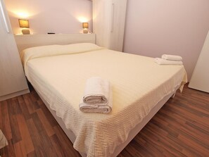 Standard-Apartment, 1 Schlafzimmer (1103/9540) | 1 Schlafzimmer, Bügeleisen/Bügelbrett, kostenloses WLAN, Bettwäsche