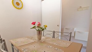 标准公寓, 1 间卧室 (1103/9539) | 客房内用餐
