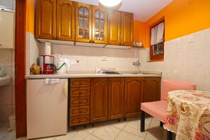 Standard Studio, 1 Bedroom (1112/9594) | Private kitchen