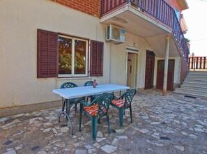 Standard Apartment, 2 Bedrooms (0290) | Terrace/patio