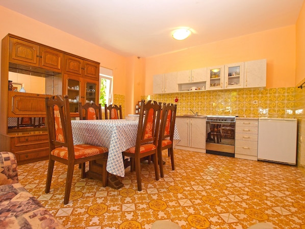 Appartement Standard, 2 chambres (0290) | Restauration dans la chambre