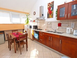 标准公寓, 2 间卧室 (0295) | 客房内用餐