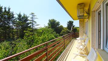 Standard Apartment, 4 Bedrooms (1198/11016) | Balcony