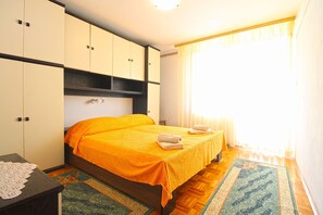 Standard Apartment, 4 Bedrooms (1198/11014) | 4 bedrooms, iron/ironing board, free WiFi, bed sheets - Apartment 1198 (Medulin)