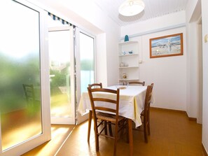 Standard House, 2 Bedrooms (0298) | In-room dining - House 1201 (Medulin)