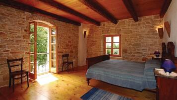 Standard Villa, 5 Bedrooms (0302) | 5 bedrooms, iron/ironing board, free cots/infant beds, free WiFi