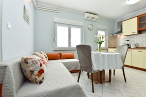 Standard Apartment, 1 Bedroom (1230/11639) | Private kitchen | Fridge, oven, stovetop, coffee/tea maker - Apartment 1230 (Pula)