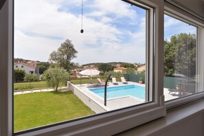 Standard House, 3 Bedrooms (0305) | Balcony view