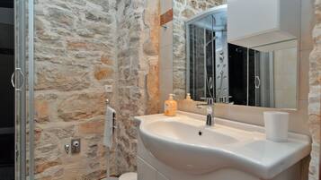 Standard Villa, Multiple Bedrooms (0306) | Bathroom