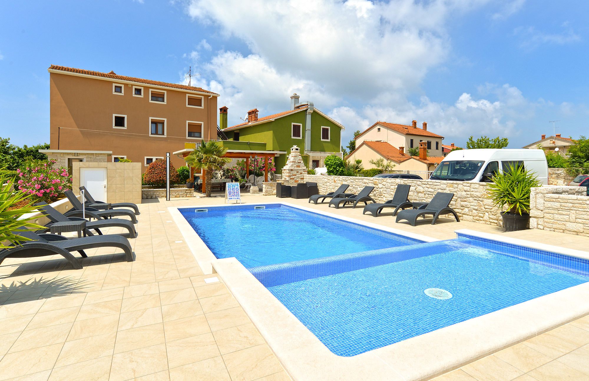 Piscine extérieure