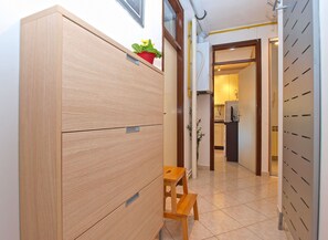 Appartamento Standard, 1 camera da letto (0311) | 1 camera, ferro/asse da stiro, Wi-Fi gratuito, lenzuola