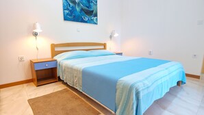 Apartemen Standar, 1 kamar tidur (1303/12381) | 1 kamar tidur, setrika/meja setrika, dan tempat tidur bayi gratis
