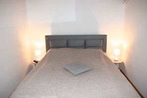 Standard House, 2 Bedrooms (0323) - House 1325 (Labin)