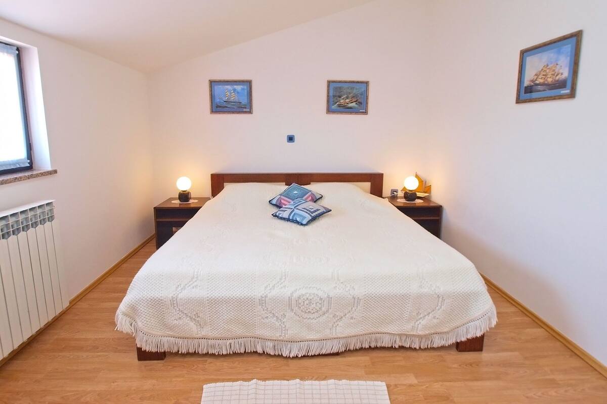Standard Apartment, 2 Bedrooms (1334/12593) | 2 bedrooms, iron/ironing board, free WiFi, bed sheets